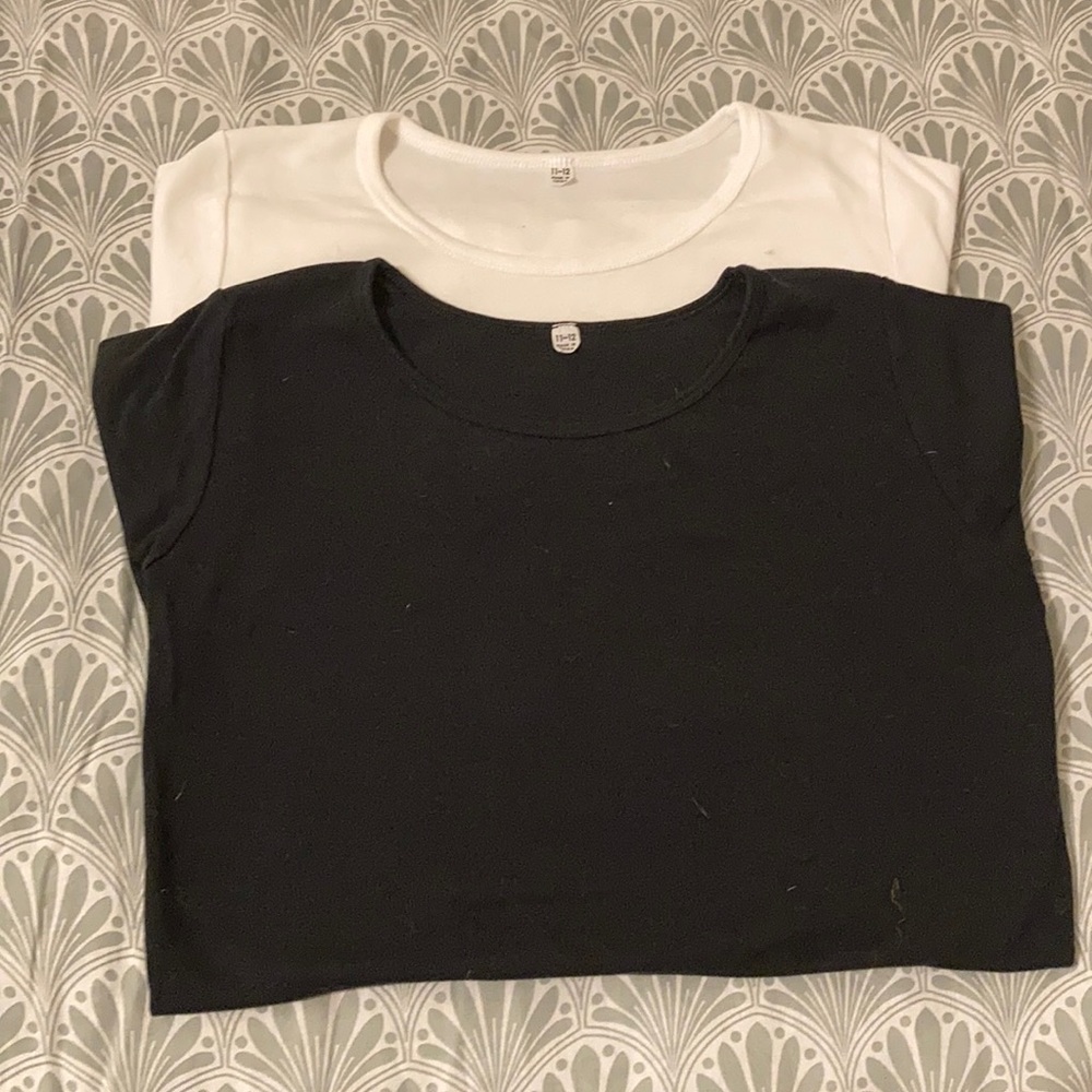 Uniqlo crew neck t shirts